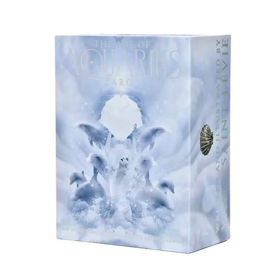 MAGNETIC CLOSE BOX WITH HOLOGRAPHIC DETAIL