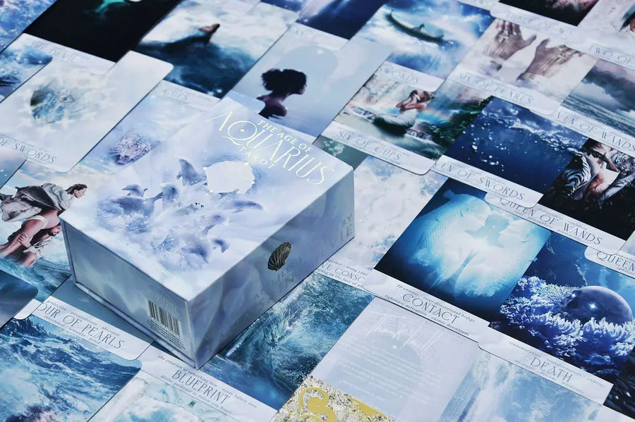 age of aquarius tarot deck by Yana Saint LéVie