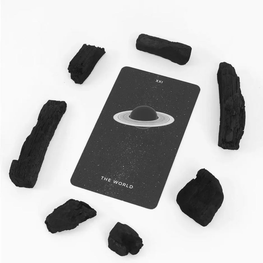 stardust minimalist tarot | the world card