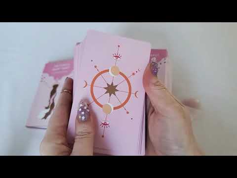 the gentle heart tarot deck box by Vanessa Somuayina (Beau Life) unboxing and flip-through